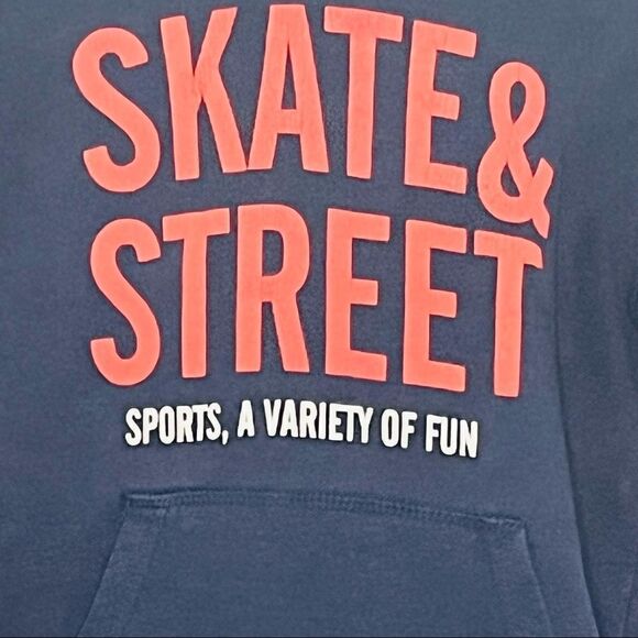 zara Kids blue hoodie size 5-6 years (118 cm) embroidered skate and street - Picture 5 of 8
